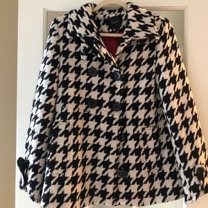 Houndstooth double breasted coat